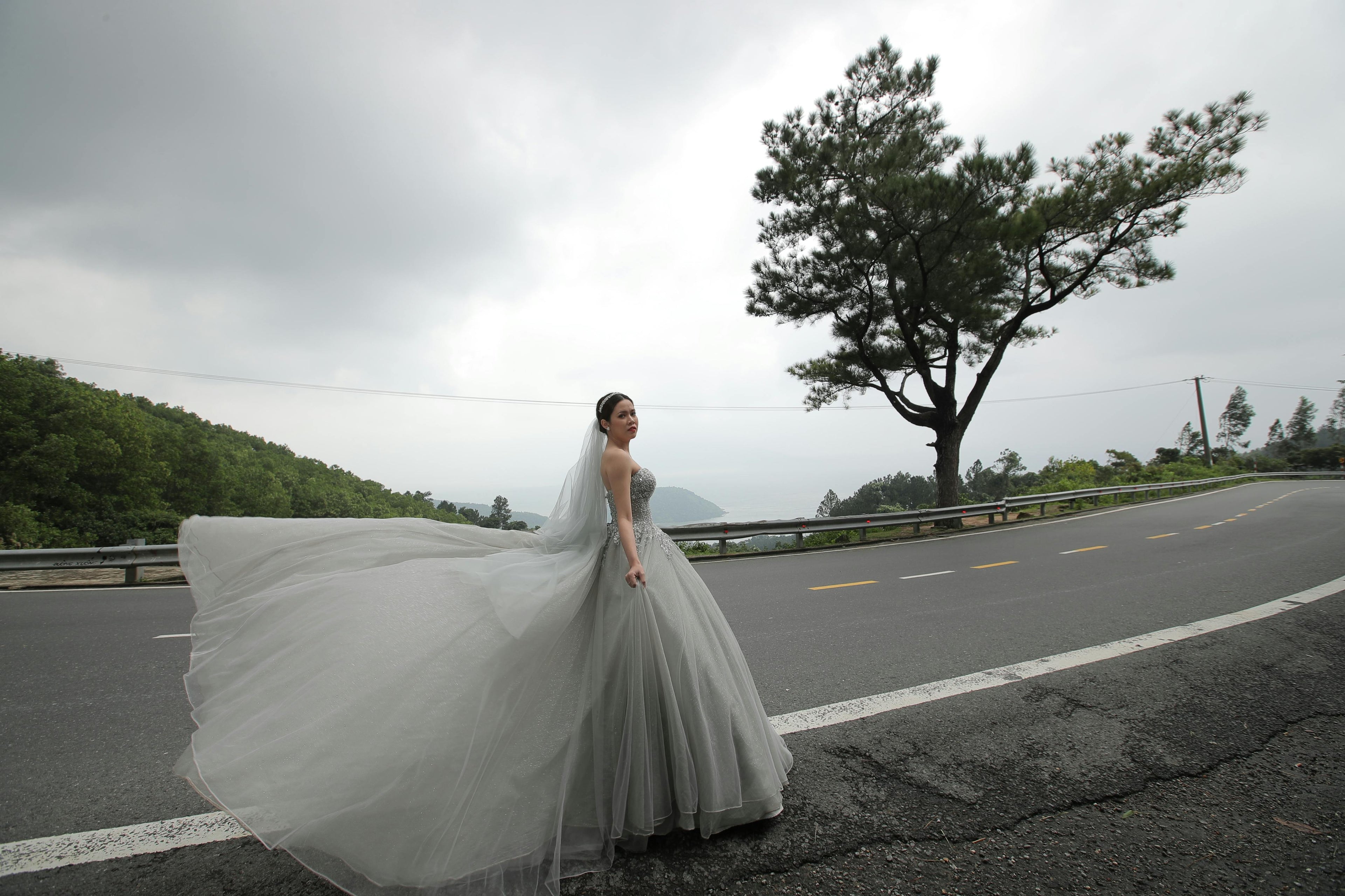 BRIDAL DRESSER SERIES -  COWORTH PARK