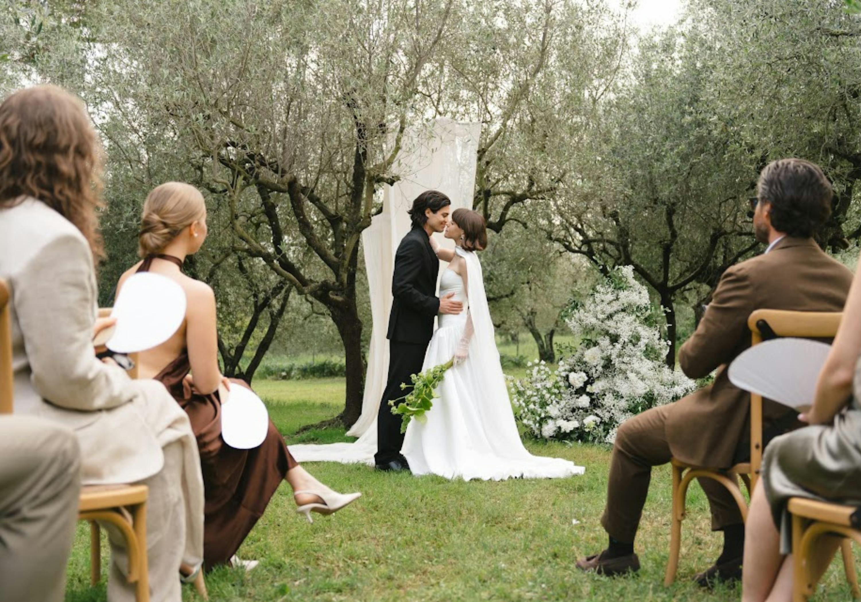 Bridal Dresser Florence | Wedding Morning Support
