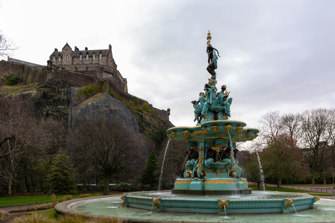 Bridal Dresser Edinburgh | Wedding Morning Support
