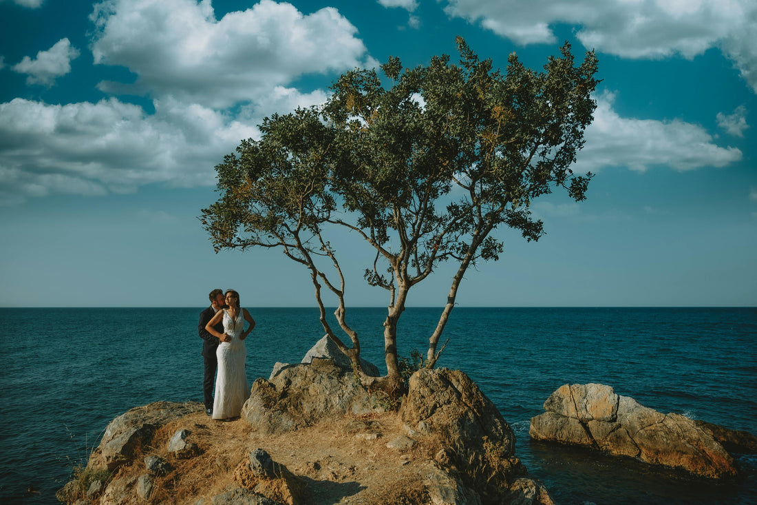 Bridal Dresser Mykonos | Wedding Morning Support