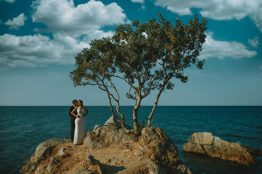 Bridal Dresser Mykonos | Wedding Morning Support