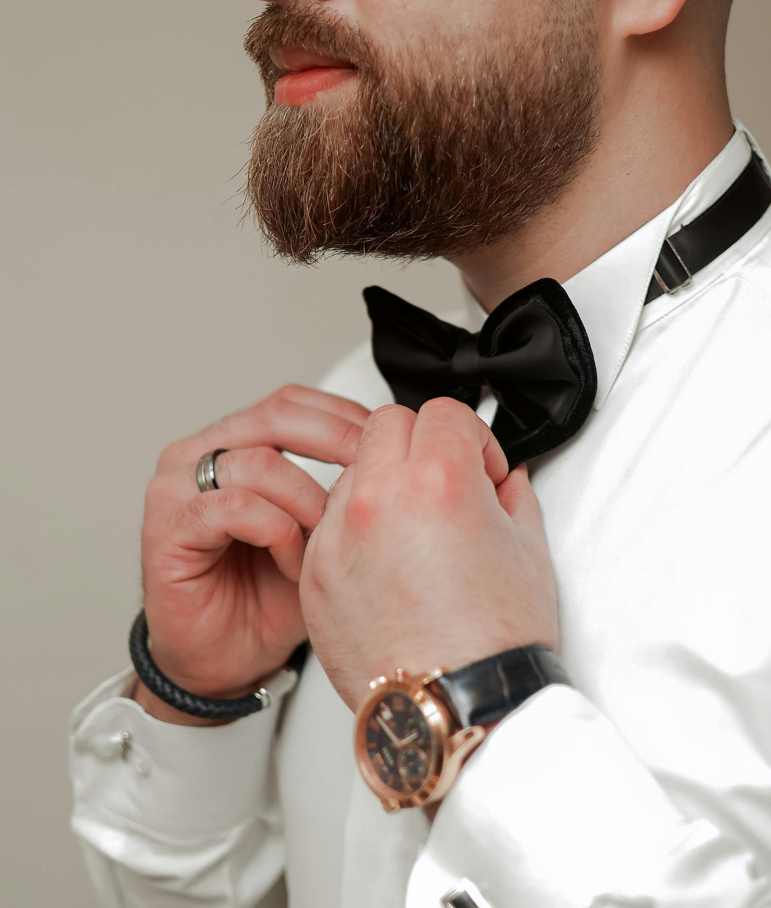 GROOM SUIT SUPPORT  | Grooms who want their suit professionally prepared and help getting dressed