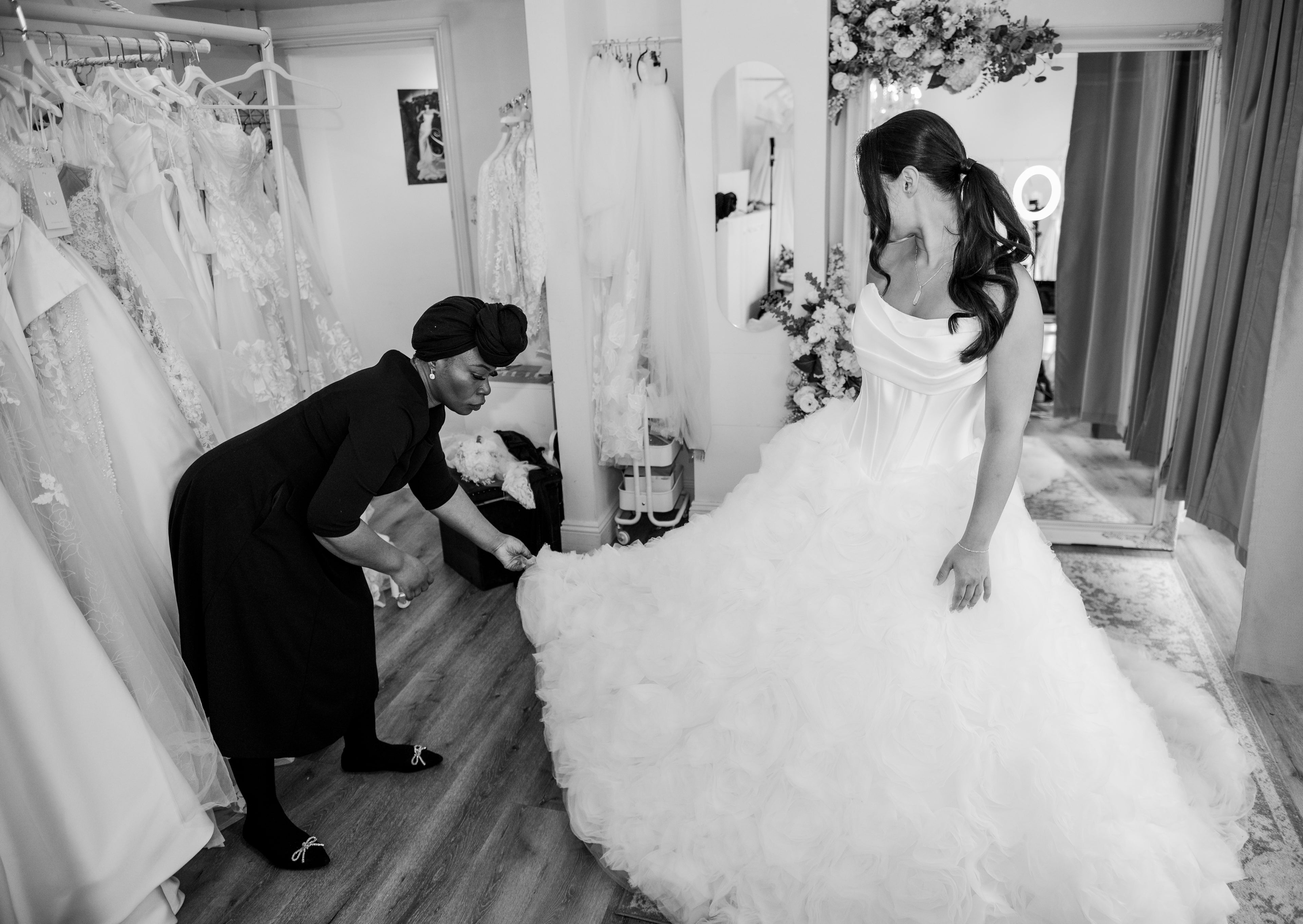 BUSTLE & SECOND LOOK SERVICE