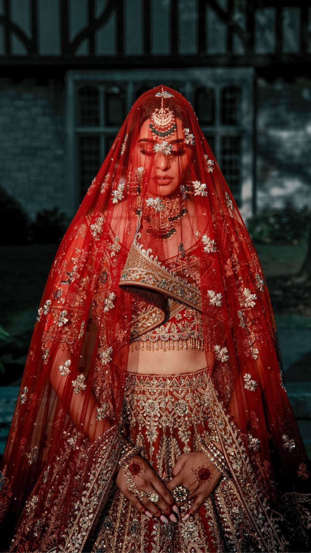 INDIAN WEDDING OUTFIT STEAMING SERVICE | Europe