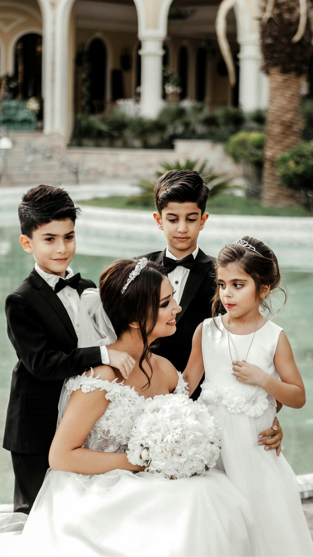 BRIDESMAIDS & GROOMSMEN  STEAMING SERVICE