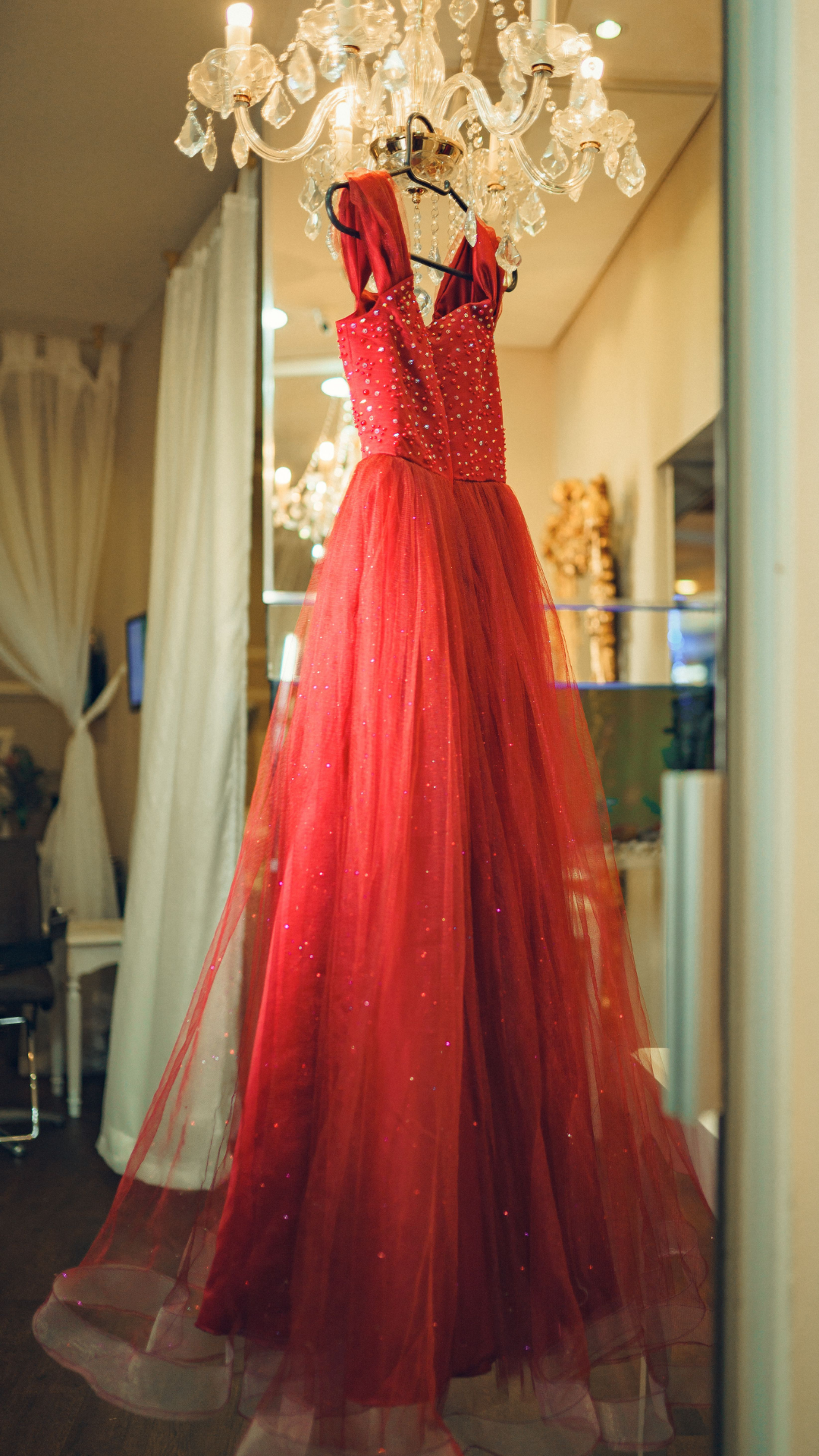 PROM | FANTASY BALLGOWN STEAMING SERVICE in London and the UK