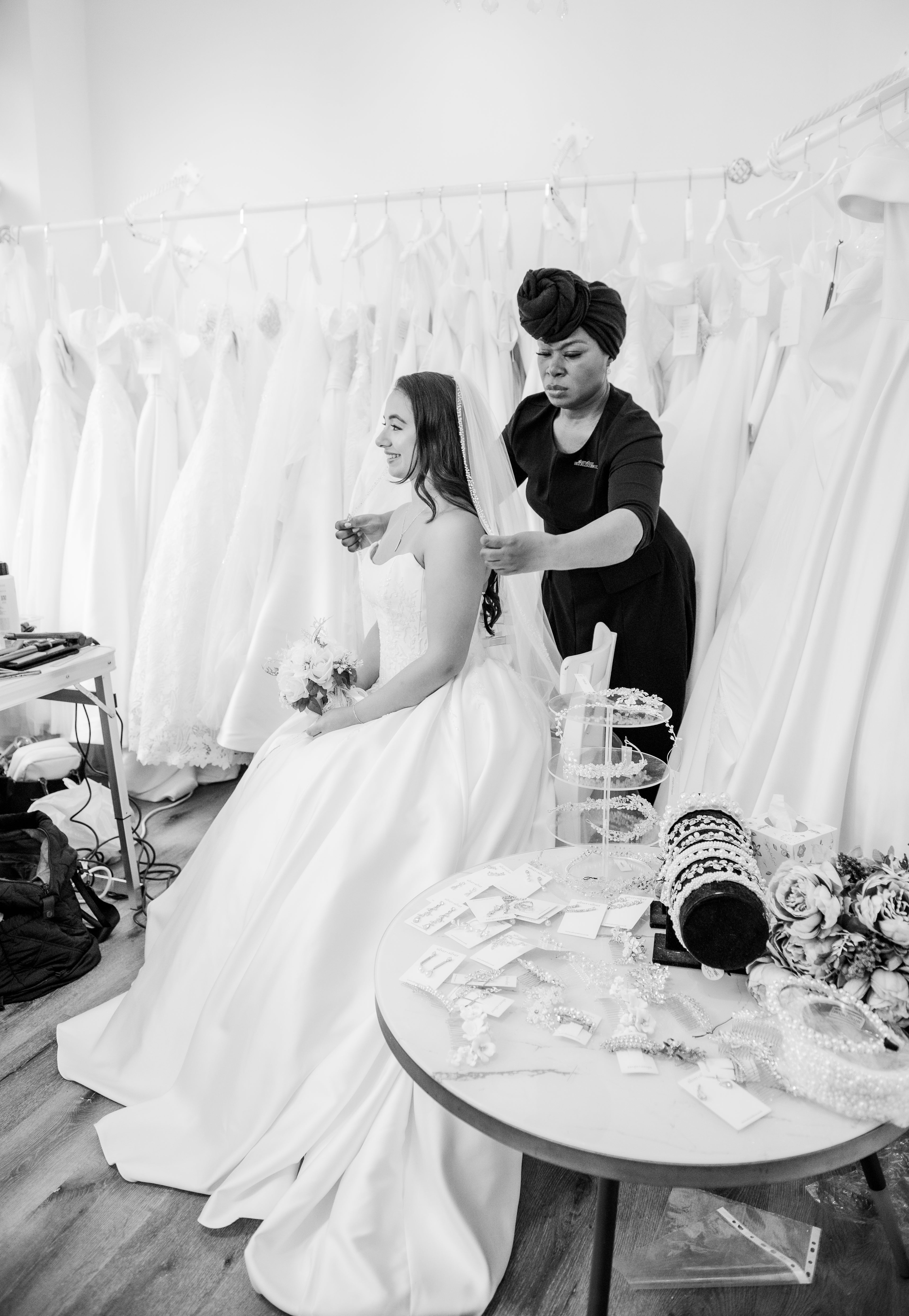 www.silversilverbridaldresser.co.uk image by fleur challis photography